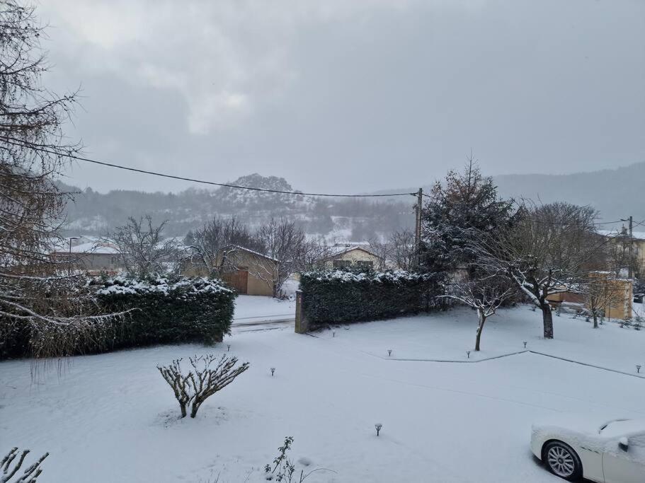 Gite L'Enclos O Rendez-Vous Roquefeuil-Pays De Sault- Avec Jardin Exteriör bild