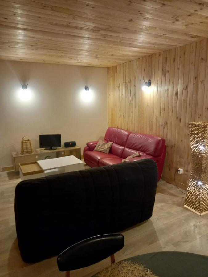 Gite L'Enclos O Rendez-Vous Roquefeuil-Pays De Sault- Avec Jardin Exteriör bild