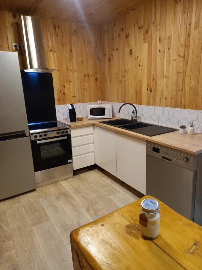 Gite L'Enclos O Rendez-Vous Roquefeuil-Pays De Sault- Avec Jardin Exteriör bild