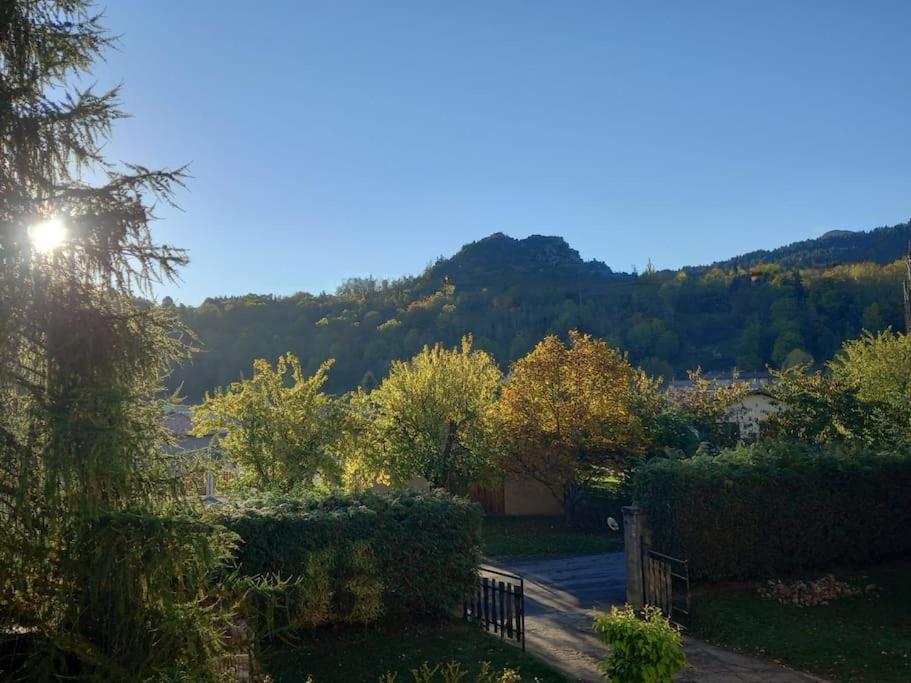 Gite L'Enclos O Rendez-Vous Roquefeuil-Pays De Sault- Avec Jardin Exteriör bild